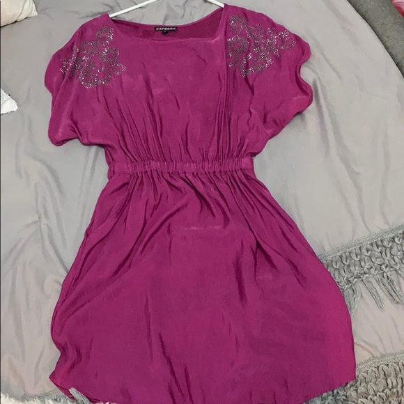 Express dress - Picture 1 of 4